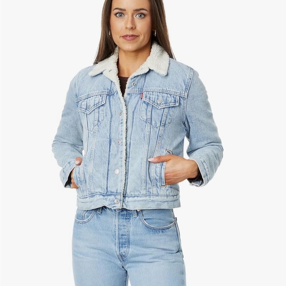 Women's Levis Blue Denim Jacket with Sherpa Collar